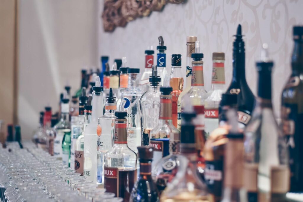 how to learn bartending