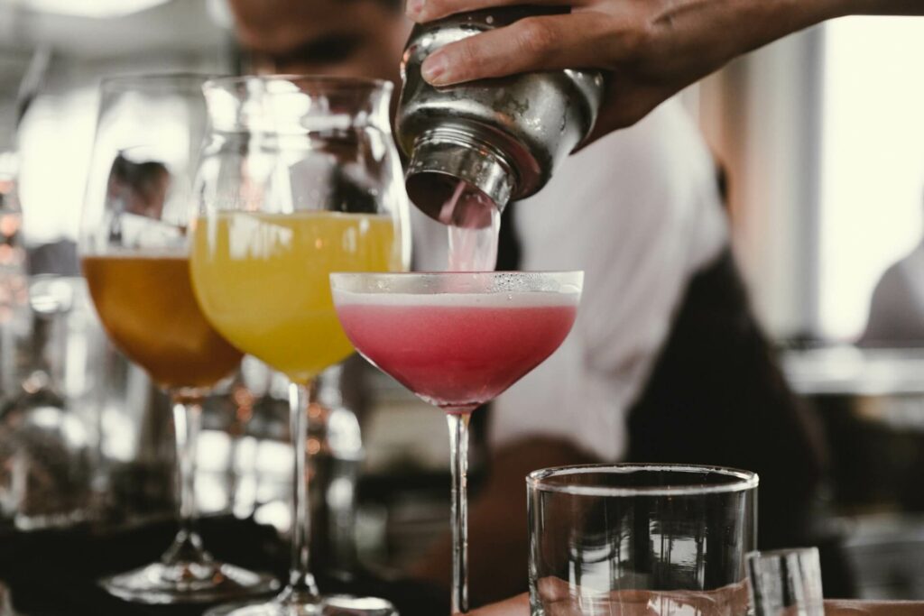 how do bartenders memorize drinks